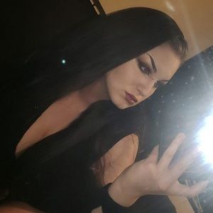 Meet your Posher, Liena